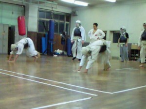 日本拳法雑巾がけトレーニング